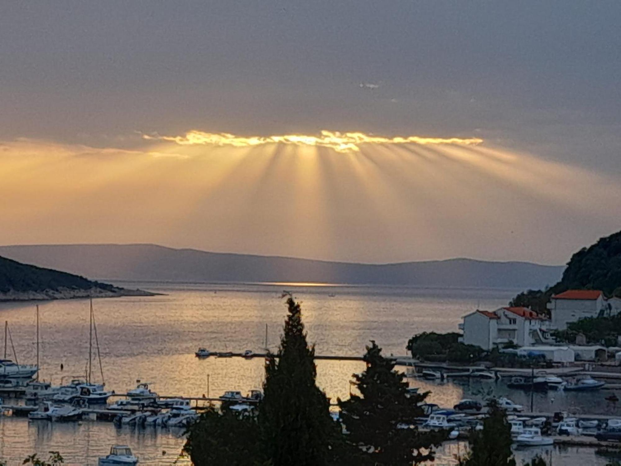 Apartmani Lana Rab Kampor エクステリア 写真