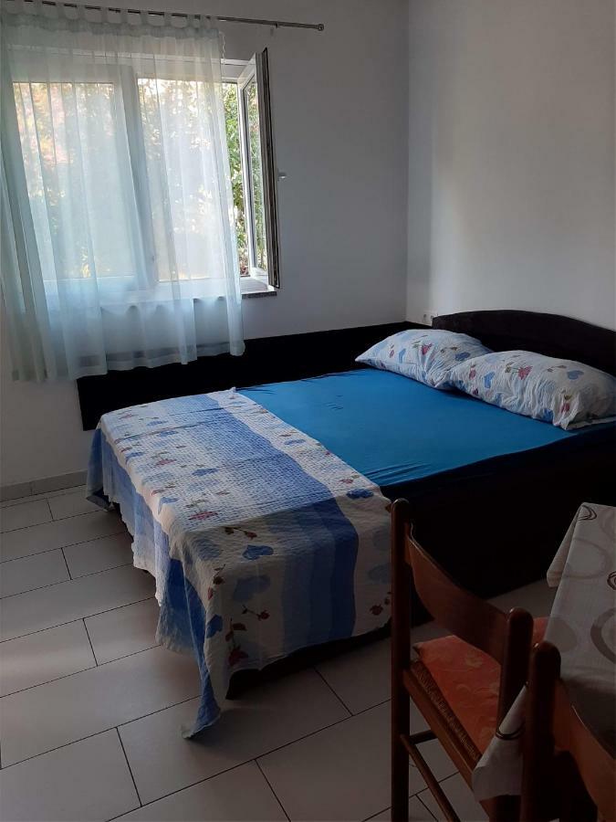 Apartmani Lana Rab Kampor エクステリア 写真